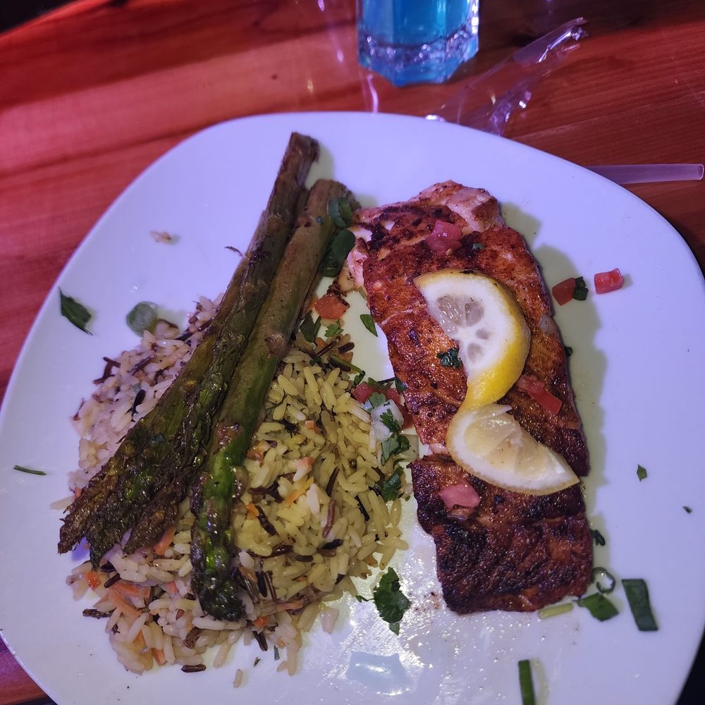 Bar 44 - Salmon - Lounges Near Me - Marietta, Georgia