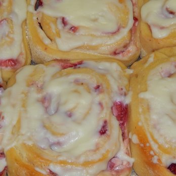 Coulee Farms - Raspberry Creamcheese Sweet Rolls - Sandwiches Near Me - Okanogan, Washington Coulee Farms - Raspberry Creamcheese Sweet Rolls - Sandwiches Near Me - Okanogan, Washington