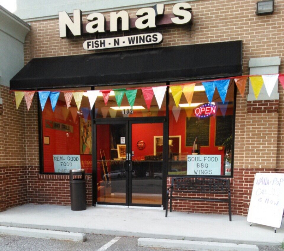 Nana's Fish N Wings Logo