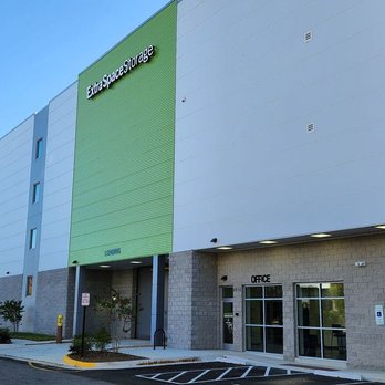 Extra Space Storage - Beauty Image - Self Storage Near Me - Fredericksburg, Virginia