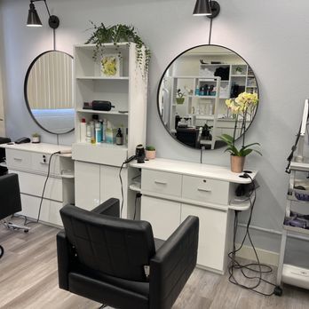 Anna Salon - Hair Salons Near Me - Honolulu, Hawaii