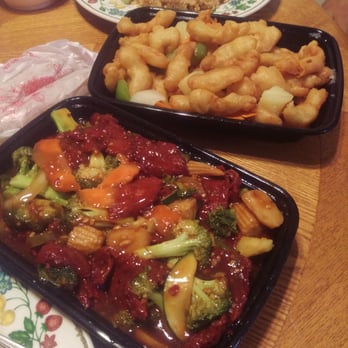 China cafe - Spicy garlic beef and sweet and sour chicken with shrimp fried rice - Chinese Near Me - Duluth, Georgia