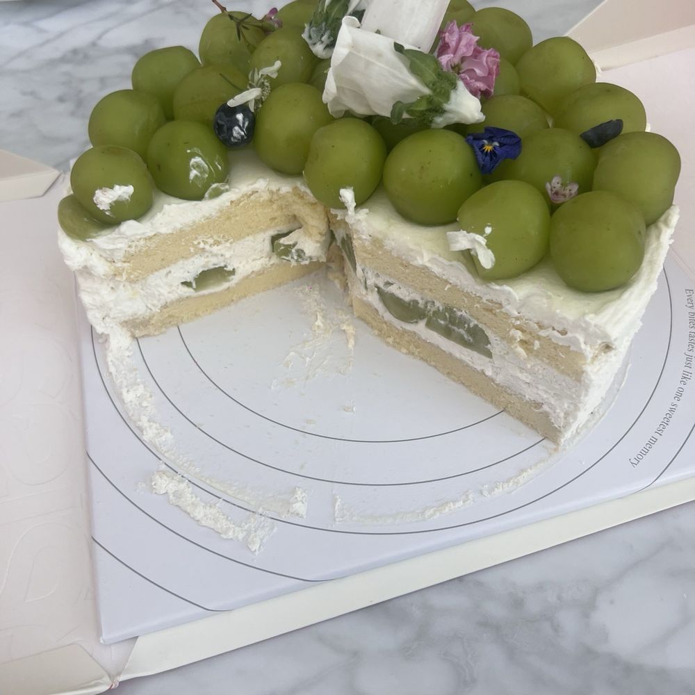 Freesia Cake - Custom Cakes Near Me - Alhambra, California Freesia Cake - Custom Cakes Near Me - Alhambra, California