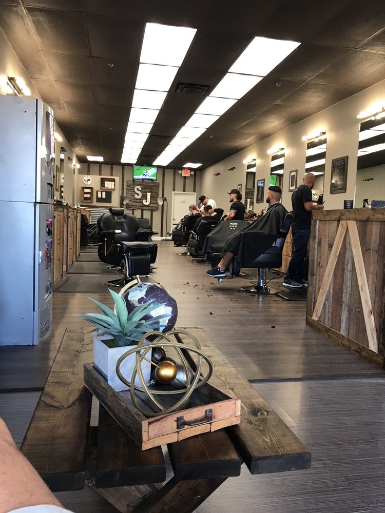 SHEAR JUNKIES Updated September 2024 44 Photos & 33 Reviews 8355