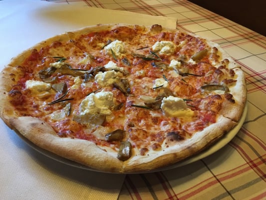 Trattoria Mamma Mia by null