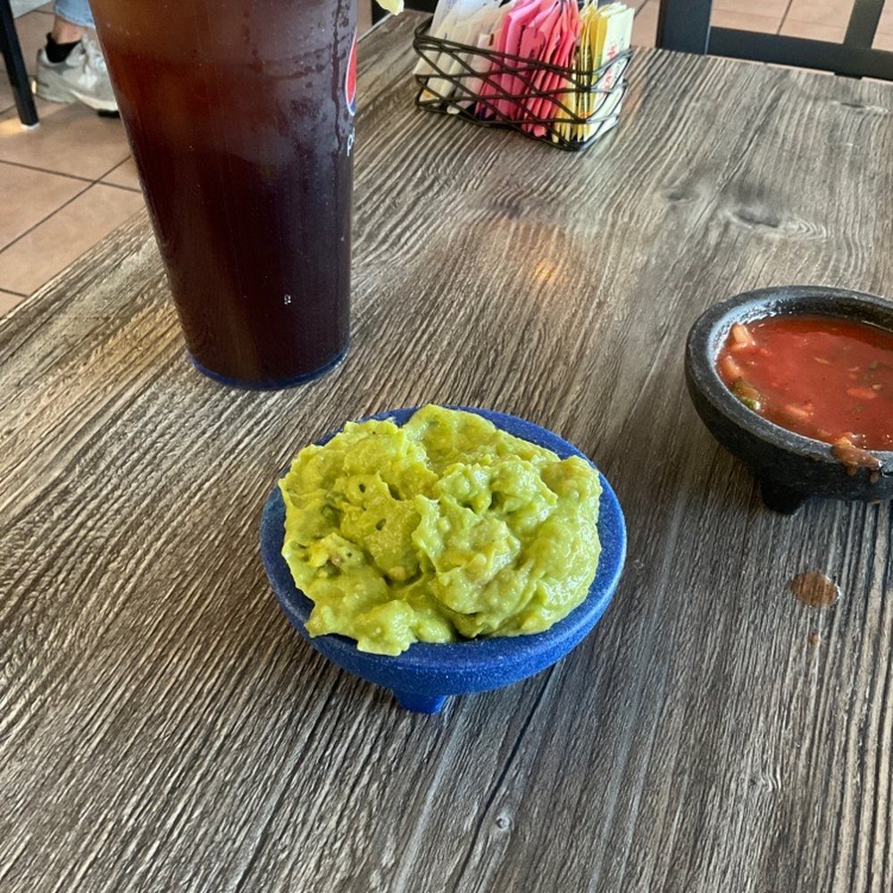 Salsa's Restaurant - Great fresh guacamole and chips at Salsas. Best chips in the valley. - Mexican Near Me - Cathedral City, California Salsa's Restaurant - Great fresh guacamole and chips at Salsas. Best chips in the valley. - Mexican Near Me - Cathedral City, California