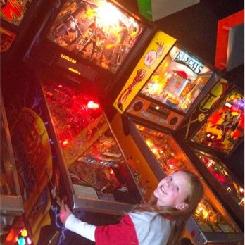 1984 - Pinball costs money but at least they have a great selection to choose from. - Arcades Near Me - Springfield, Missouri