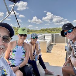 Hontoon Landing Resort & Marina - The gang