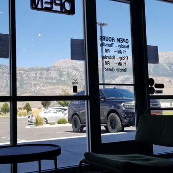 Da Cloud Boba Shoppe - Lounge - Bubble Tea Near Me - Pleasant Grove, Utah