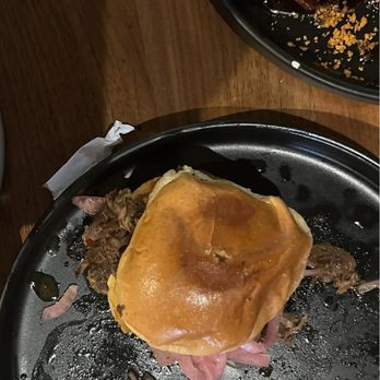 Batch - Slider and wings - American Near Me - Miami, Florida