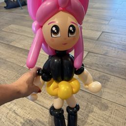 KPOP demon hunters character in the form of a balloon