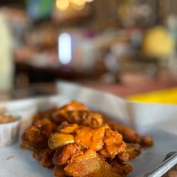 Nineteen 33 Taproom - Chicken Wings