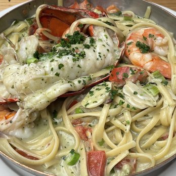 La Bicyclette - Linguine pasta with lobster and shrimp - French Near Me - Carmel, California
