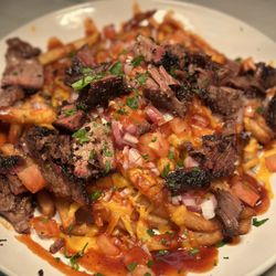 R+Q Kitchen - RQ fries with smoked brisket