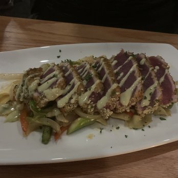 Fords Black & Blue - Tuna tartare entree over noodles - Seafood Near Me - Groton, Connecticut