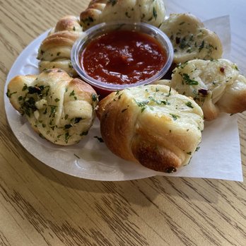 Fratelli's Pizza Kitchen - Garlic Knots - Pizza Near Me - Henderson, Nevada