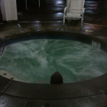 Sterling Pointe by Prime Residential - Outdoor hot tub (Behind office, next to indoor pool) - Apartments Near Me - Beaverton, Oregon Sterling Pointe by Prime Residential - Outdoor hot tub (Behind office, next to indoor pool) - Apartments Near Me - Beaverton, Oregon