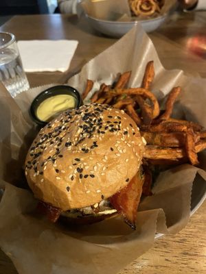 Naked Burger - Kitchen & Craft Cocktails by null