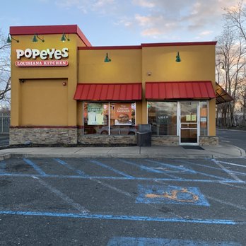 Popeyes Louisiana Kitchen - popeyes in a parking lot - Fast Food Near Me - Patchogue, New York Popeyes Louisiana Kitchen - popeyes in a parking lot - Fast Food Near Me - Patchogue, New York