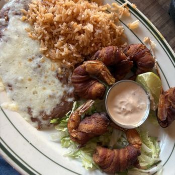 Los Tres Chiles - Camarones Acapulco - Mexican Near Me - Santa Rosa, California Los Tres Chiles - Camarones Acapulco - Mexican Near Me - Santa Rosa, California