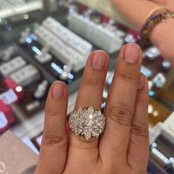 Macy's - Cluster Ring - Department Stores Near Me - Fairfield, California
