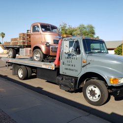 Snoopy's Towing