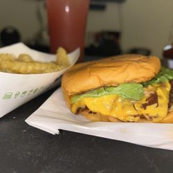 Shake Shack Katy Freeway