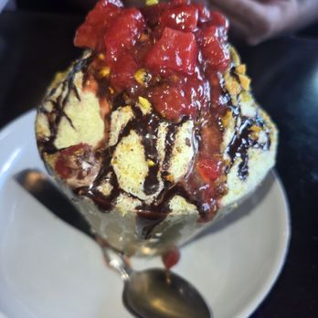 K1 Belton The Bloom - Pistachio bingsoo with chocolate drizzle and strawberry topping - Korean Near Me - Belton, Texas K1 Belton The Bloom - Pistachio bingsoo with chocolate drizzle and strawberry topping - Korean Near Me - Belton, Texas