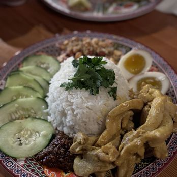 Kedai Makan - Nasi Lemak (Vo, VVo, GF) - Malaysian Near Me - Seattle, Washington Kedai Makan - Nasi Lemak (Vo, VVo, GF) - Malaysian Near Me - Seattle, Washington