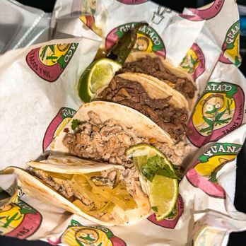 Guanataco Arlington - TACO PLATE (Pollo and Bistec) - Tacos Near Me - Arlington, Texas