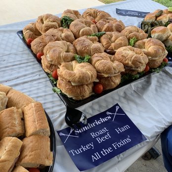 Ingle's Markets - a table full of sandwiches - Grocery Near Me - Knoxville, Tennessee