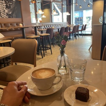 Baker Hansen - Patisserie/Cake Shop Near Me - Oslo, 03 Baker Hansen - Patisserie/Cake Shop Near Me - Oslo, 03