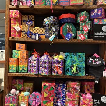 Lush Cosmetics - Cosmetics & Beauty Supply Near Me - Boca Raton, Florida Lush Cosmetics - Cosmetics & Beauty Supply Near Me - Boca Raton, Florida