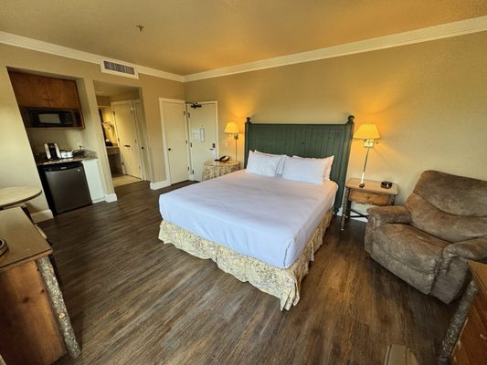 Harris Ranch Resort by null