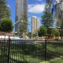 Kurrawa All Abilities Playground - 囲いがしてあるから安心のキッズプレイグラウンド