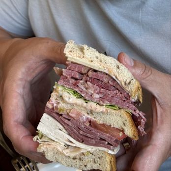 Langer's Delicatessen - Fraser's special - Delis Near Me - Los Angeles, California