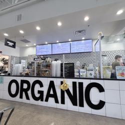 Kat’s Sourdough & Juice Bar - I wide counter