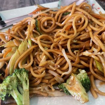 China Fun Restaurant - Vegetable Lomein - Good, especially for kids! - Chinese Near Me - West Yellowstone, Montana China Fun Restaurant - Vegetable Lomein - Good, especially for kids! - Chinese Near Me - West Yellowstone, Montana
