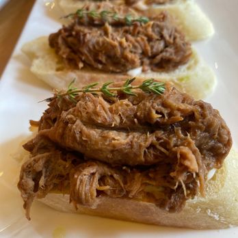 Bar Goyana - Braised rib Braised Beef Bruschetta - Cocktail Bars Near Me - New York, New York Bar Goyana - Braised rib Braised Beef Bruschetta - Cocktail Bars Near Me - New York, New York