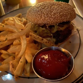 Over Under - Cheeseburger - Burgers Near Me - Miami, Florida Over Under - Cheeseburger - Burgers Near Me - Miami, Florida