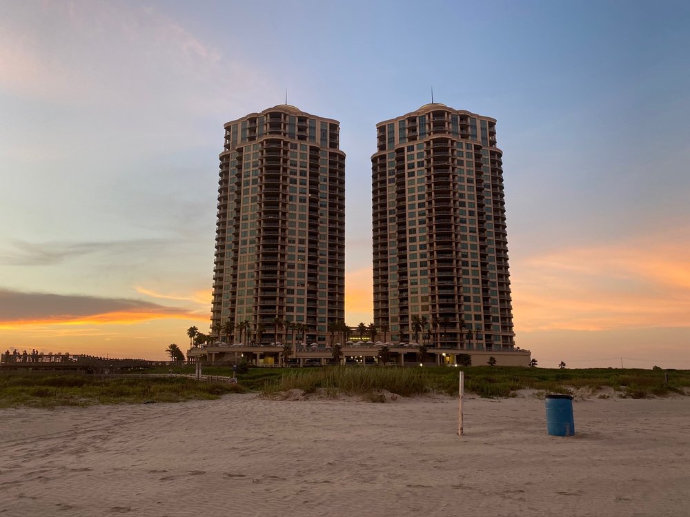 PALISADE PALMS 55 Photos 801 E Beach Dr, Galveston, Texas