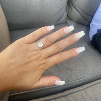 I Love Nails - White powder ombré nails - Nail Salons Near Me - Corona, California