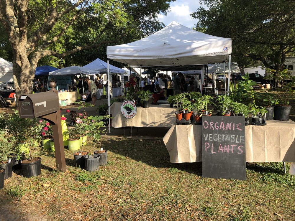 Sullivan's Island Farmer's Market Logo