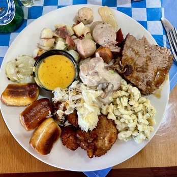 Stonebridge Country Club - Oktoberfest dinner - Country Clubs Near Me - Goffstown, New Hampshire Stonebridge Country Club - Oktoberfest dinner - Country Clubs Near Me - Goffstown, New Hampshire