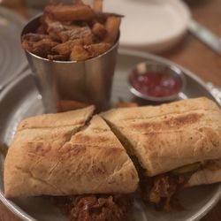 Maevery Public House - Brisket Sandwich