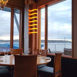 ANTHONY’S PIER 66 - Updated March 2025 - 845 Photos & 782 Reviews ...