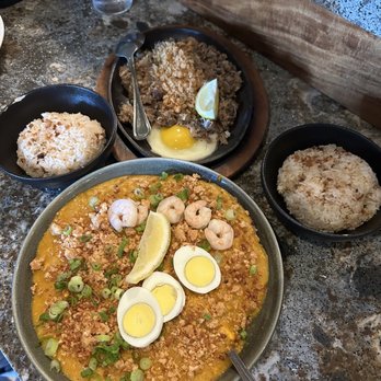Avenida Restaurant - Pancit Palabok and Pork Sisig - Filipino Near Me - San Mateo, California