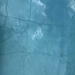 Five Star Pool - Bubbling pool floor