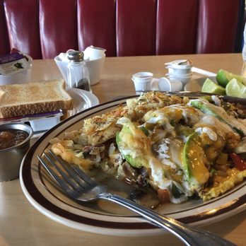 Bellflower Diner - Breakfast & Brunch Near Me - Bellflower, California
