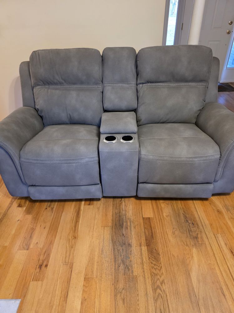 Carolina Furniture Point Image